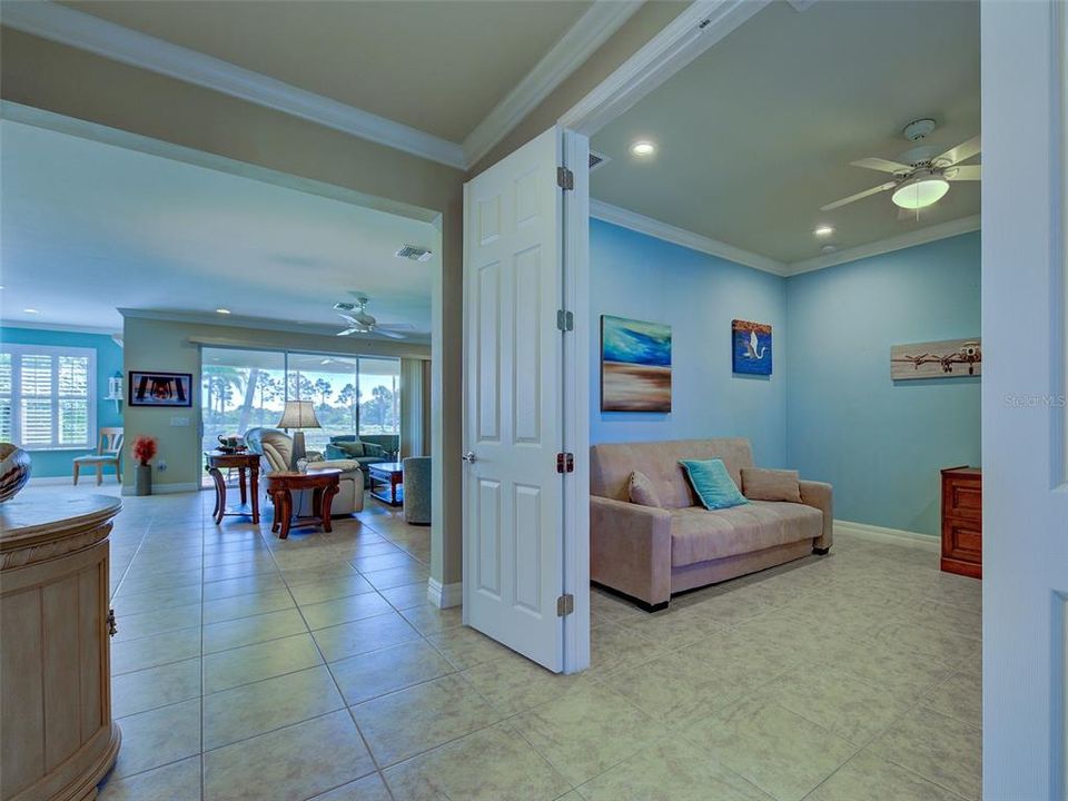 Activo con contrato: $745,900 (3 camas, 3 baños, 2516 Pies cuadrados)