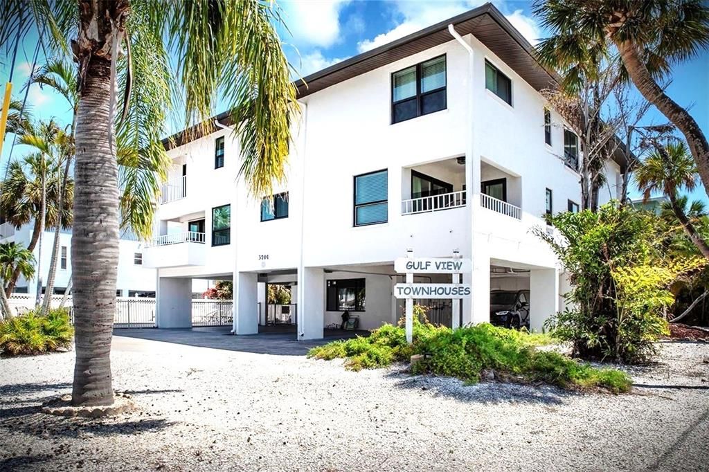 待售: $695,000 (2 贝兹, 2 浴室, 1430 平方英尺)