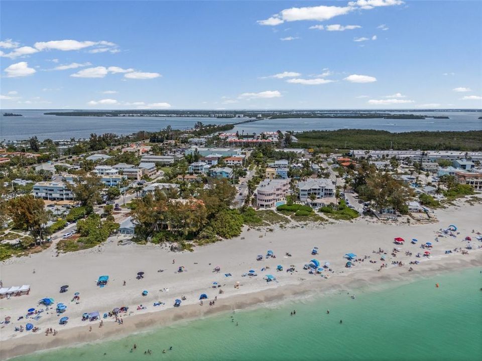 For Sale: $639,000 (2 beds, 2 baths, 1430 Square Feet)