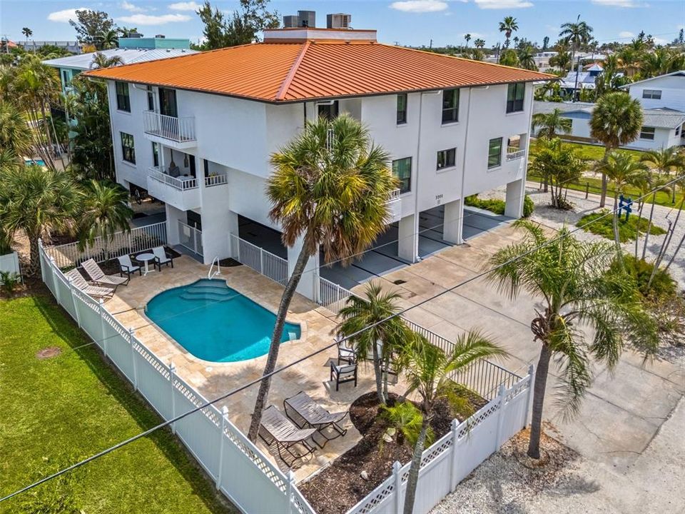 For Sale: $639,000 (2 beds, 2 baths, 1430 Square Feet)