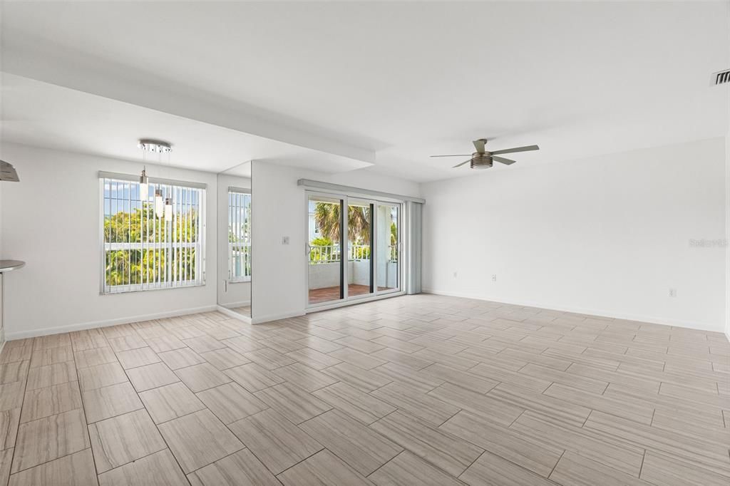 For Sale: $639,000 (2 beds, 2 baths, 1430 Square Feet)