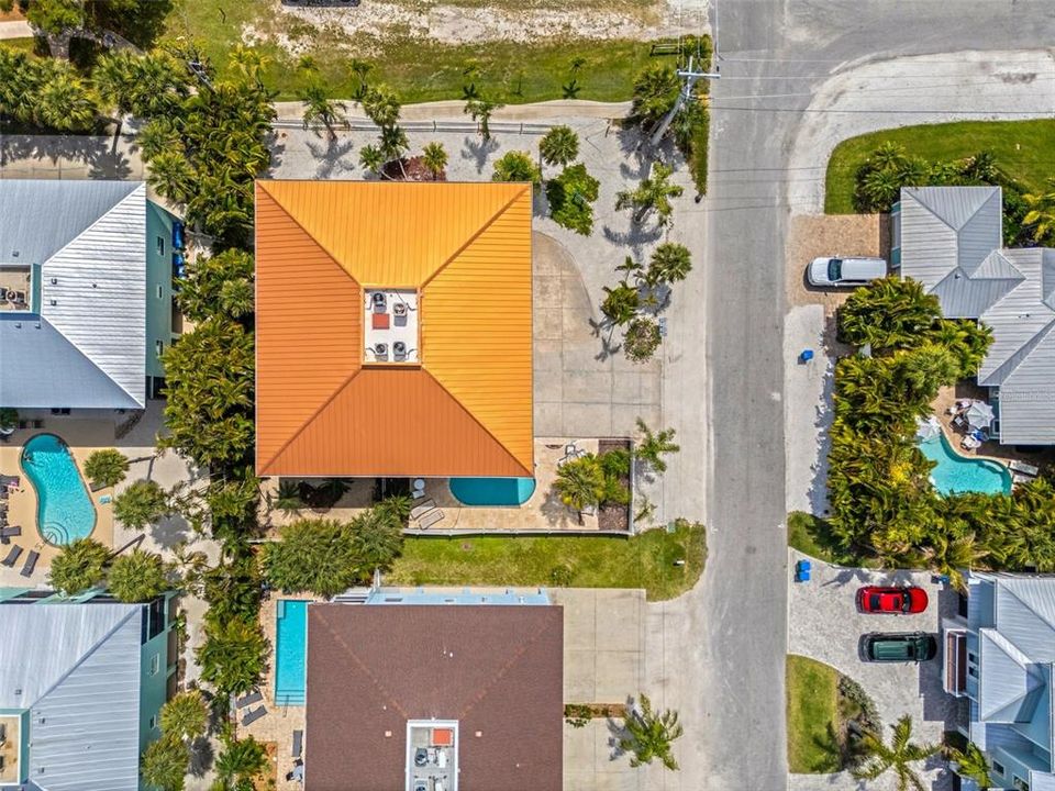 For Sale: $639,000 (2 beds, 2 baths, 1430 Square Feet)