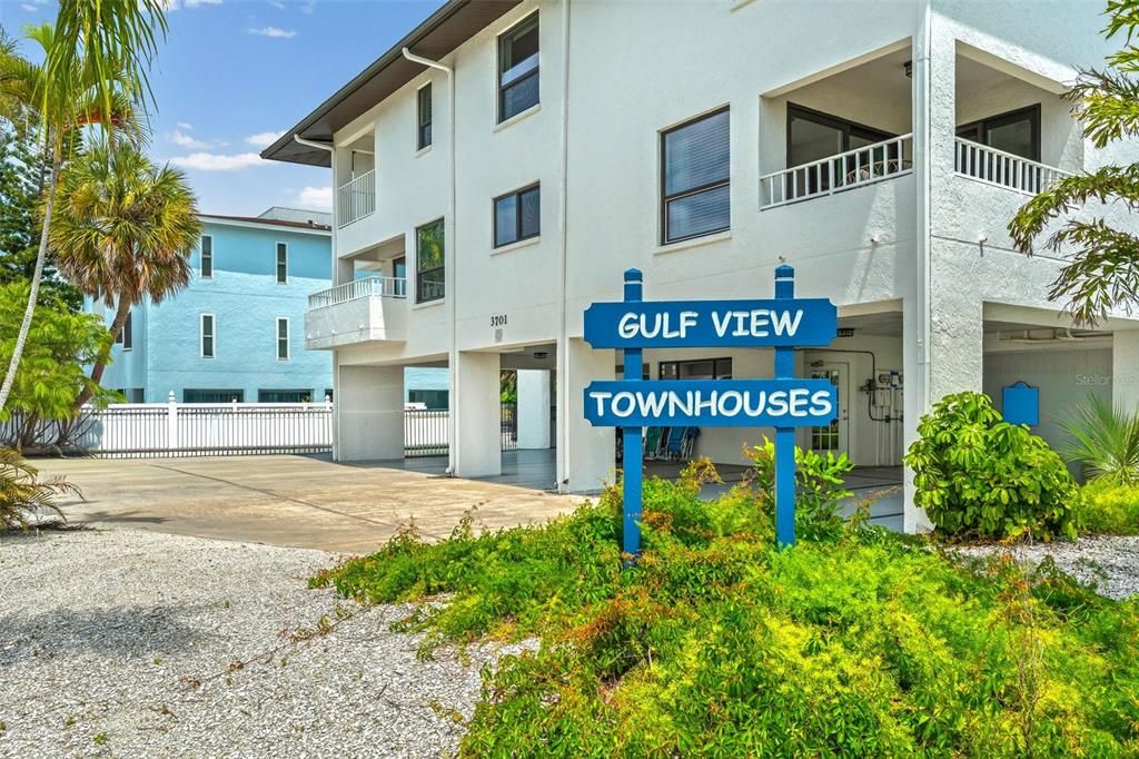 For Sale: $639,000 (2 beds, 2 baths, 1430 Square Feet)