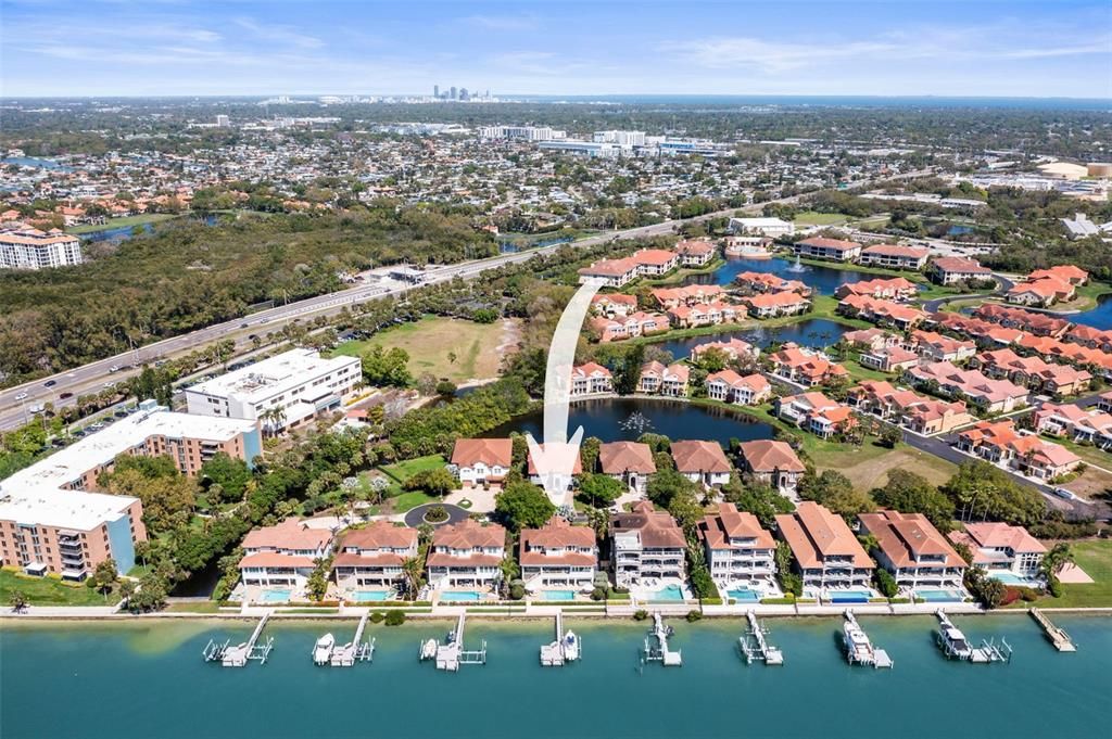 En Venta: $4,495,000 (4 camas, 3 baños, 4264 Pies cuadrados)