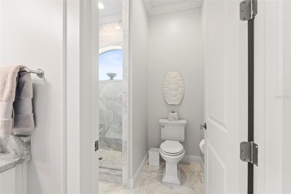 En Venta: $4,495,000 (4 camas, 3 baños, 4264 Pies cuadrados)