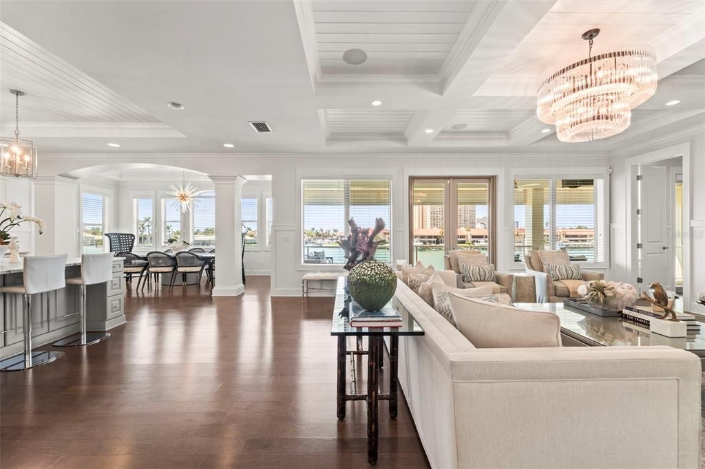 En Venta: $4,495,000 (4 camas, 3 baños, 4264 Pies cuadrados)