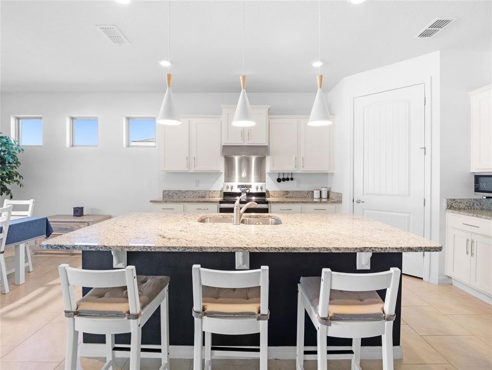 Active With Contract: $425,000 (4 beds, 2 baths, 2056 Square Feet)