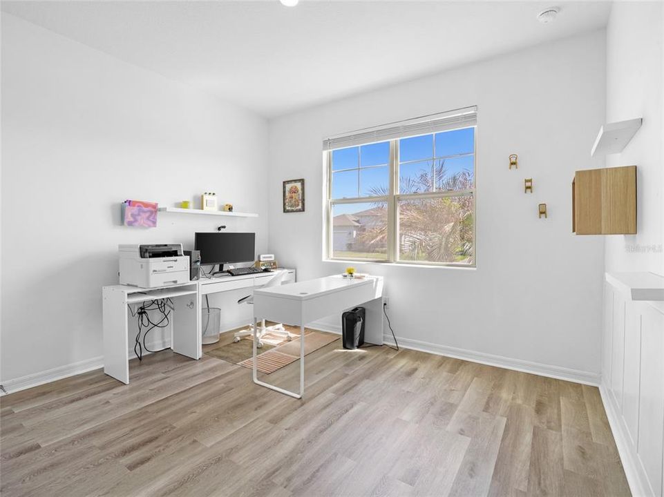 Active With Contract: $425,000 (4 beds, 2 baths, 2056 Square Feet)