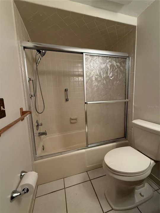 На продажу: $209,900 (3 спален, 2 ванн, 1320 Квадратных фут)