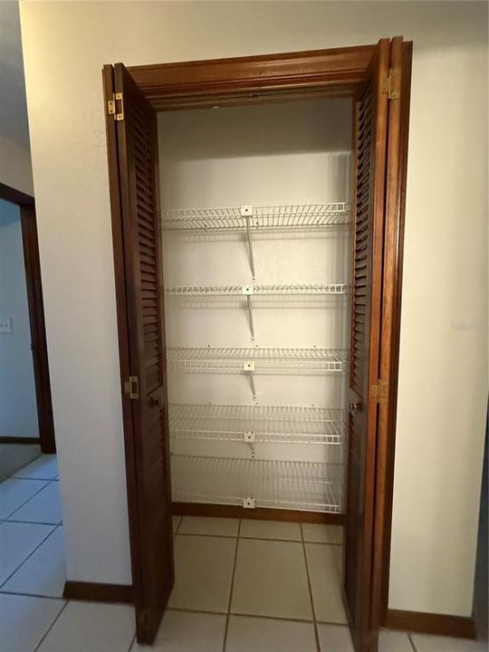 На продажу: $209,900 (3 спален, 2 ванн, 1320 Квадратных фут)