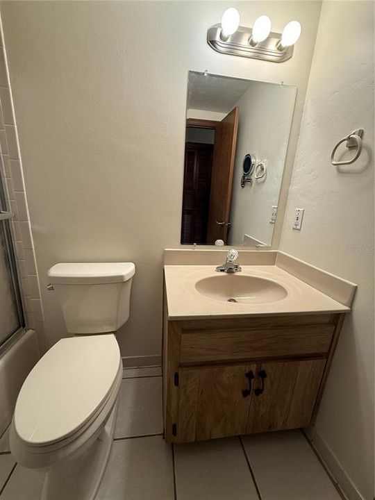 На продажу: $209,900 (3 спален, 2 ванн, 1320 Квадратных фут)