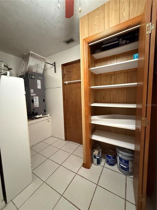 На продажу: $209,900 (3 спален, 2 ванн, 1320 Квадратных фут)