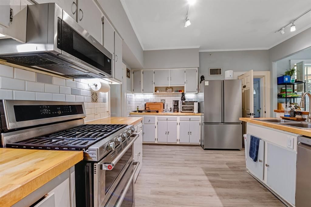 En Venta: $1,290,000 (7 camas, 8 baños, 4830 Pies cuadrados)