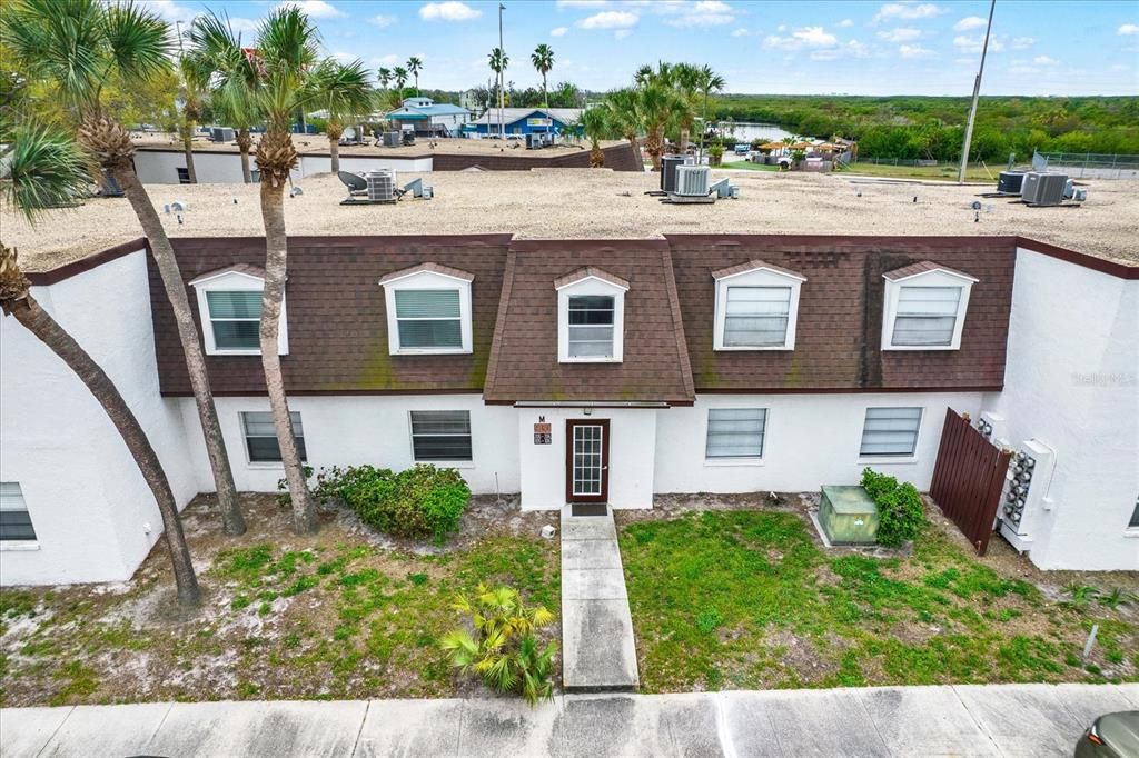 待售: $119,900 (2 贝兹, 1 浴室, 960 平方英尺)