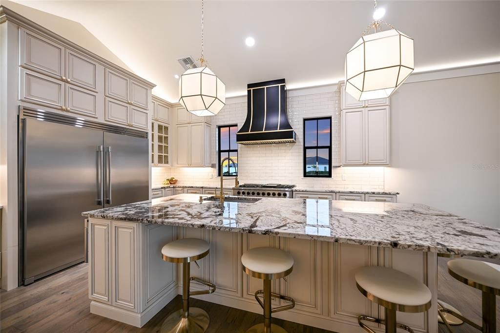 For Sale: $2,990,000 (4 beds, 3 baths, 4505 Square Feet)