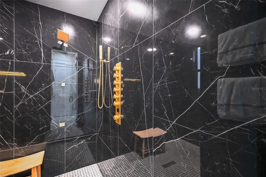 For Sale: $2,990,000 (4 beds, 3 baths, 4505 Square Feet)