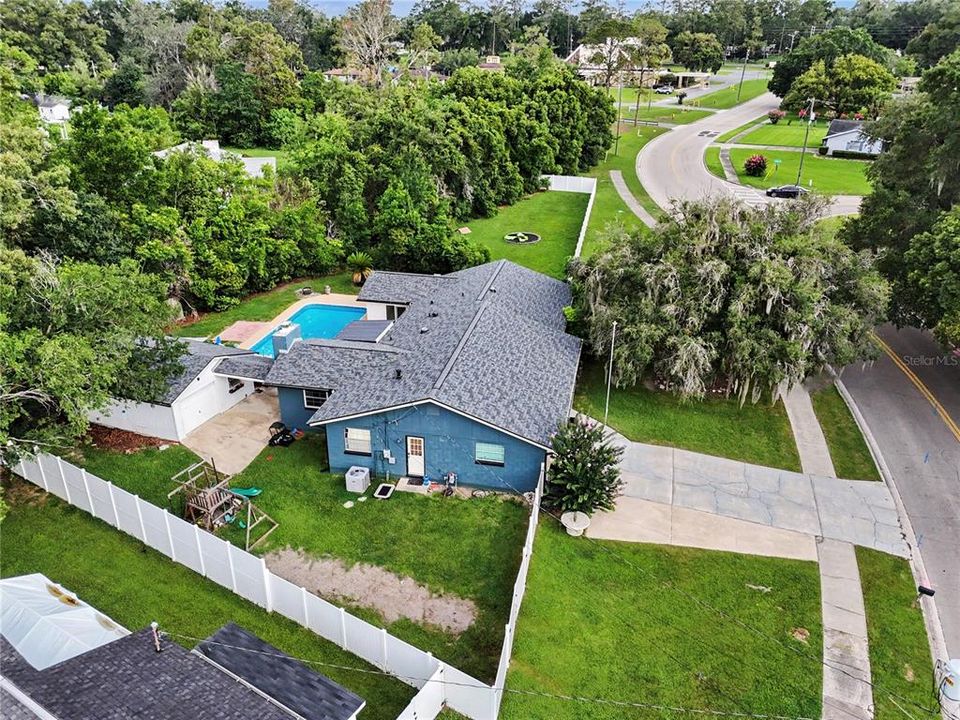 Под контрактом: $359,000 (4 спален, 2 ванн, 1844 Квадратных фут)