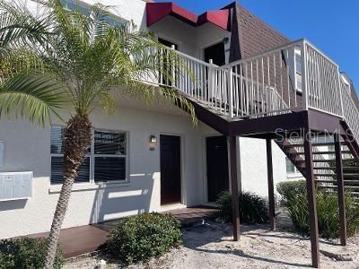 For Sale: $118,000 (1 beds, 1 baths, 760 Square Feet)