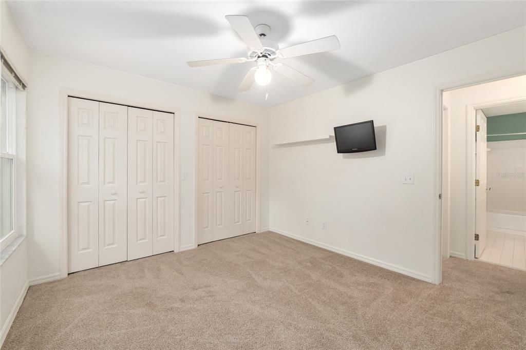 Active With Contract: $429,900 (4 beds, 2 baths, 1782 Square Feet)