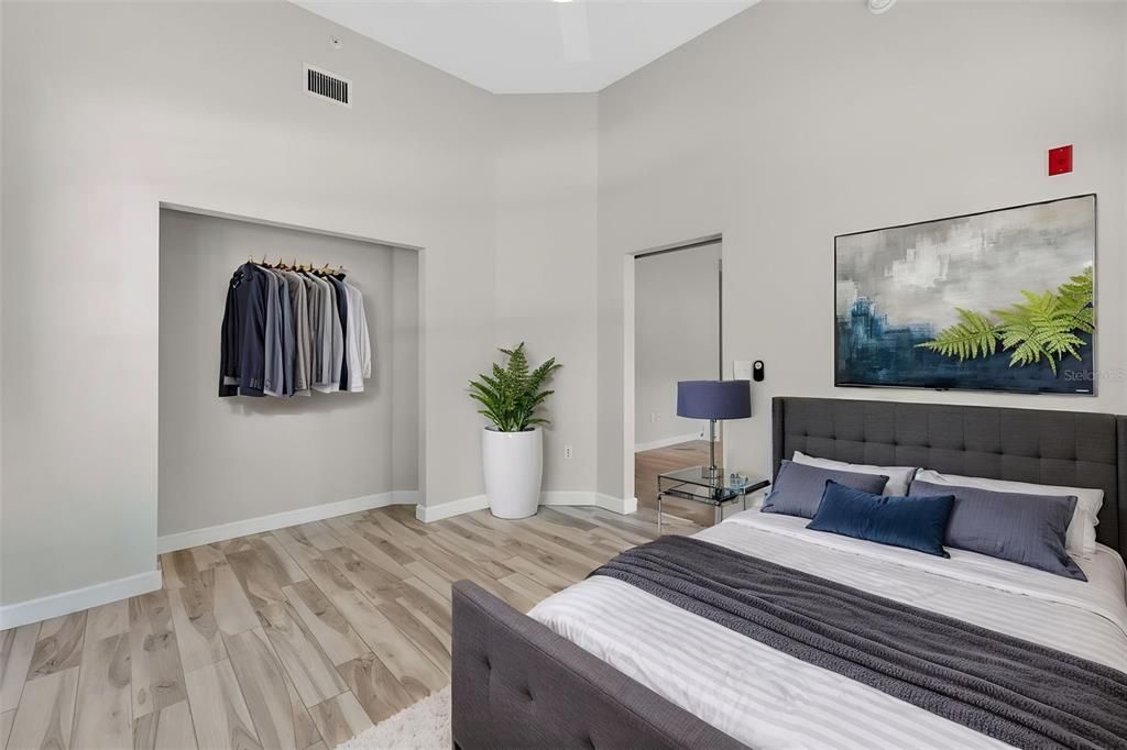 For Sale: $485,000 (3 beds, 2 baths, 1560 Square Feet)