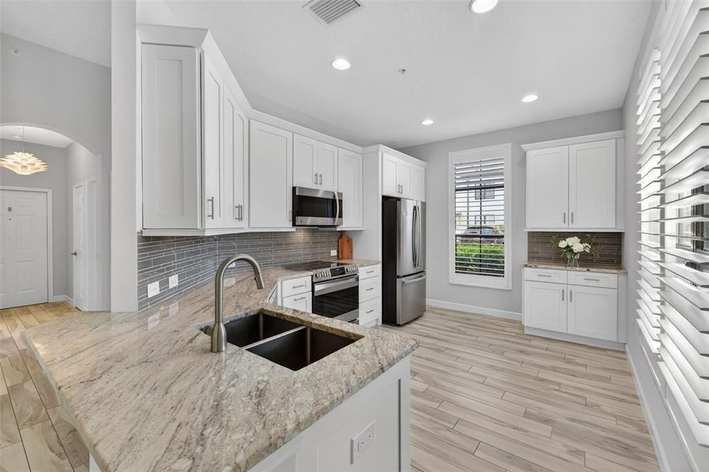 For Sale: $485,000 (3 beds, 2 baths, 1560 Square Feet)