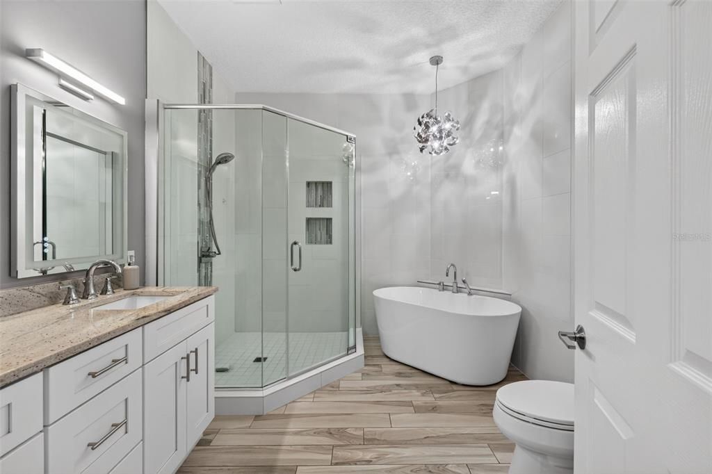 For Sale: $485,000 (3 beds, 2 baths, 1560 Square Feet)