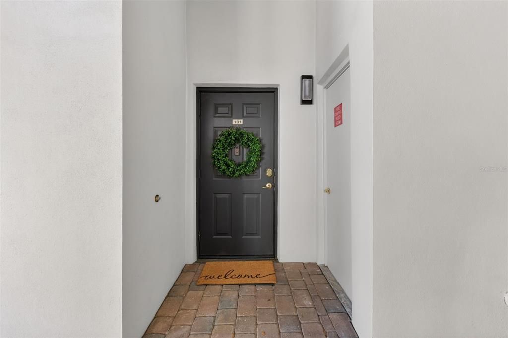 For Sale: $485,000 (3 beds, 2 baths, 1560 Square Feet)