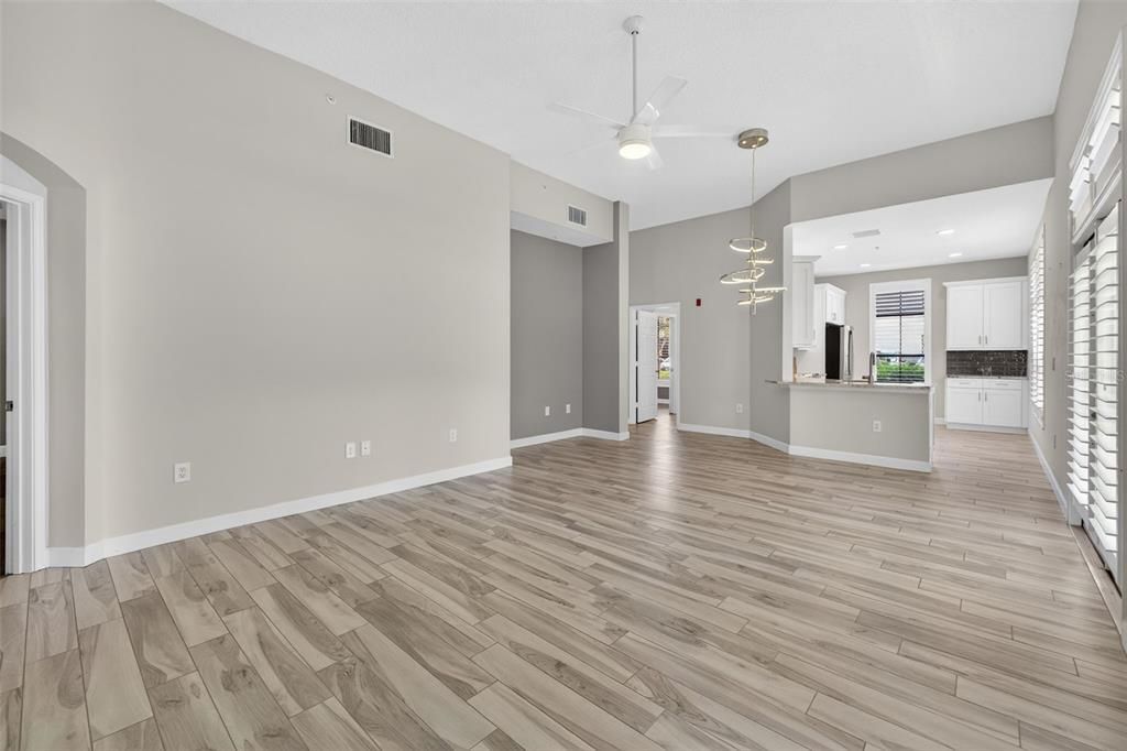 For Sale: $485,000 (3 beds, 2 baths, 1560 Square Feet)