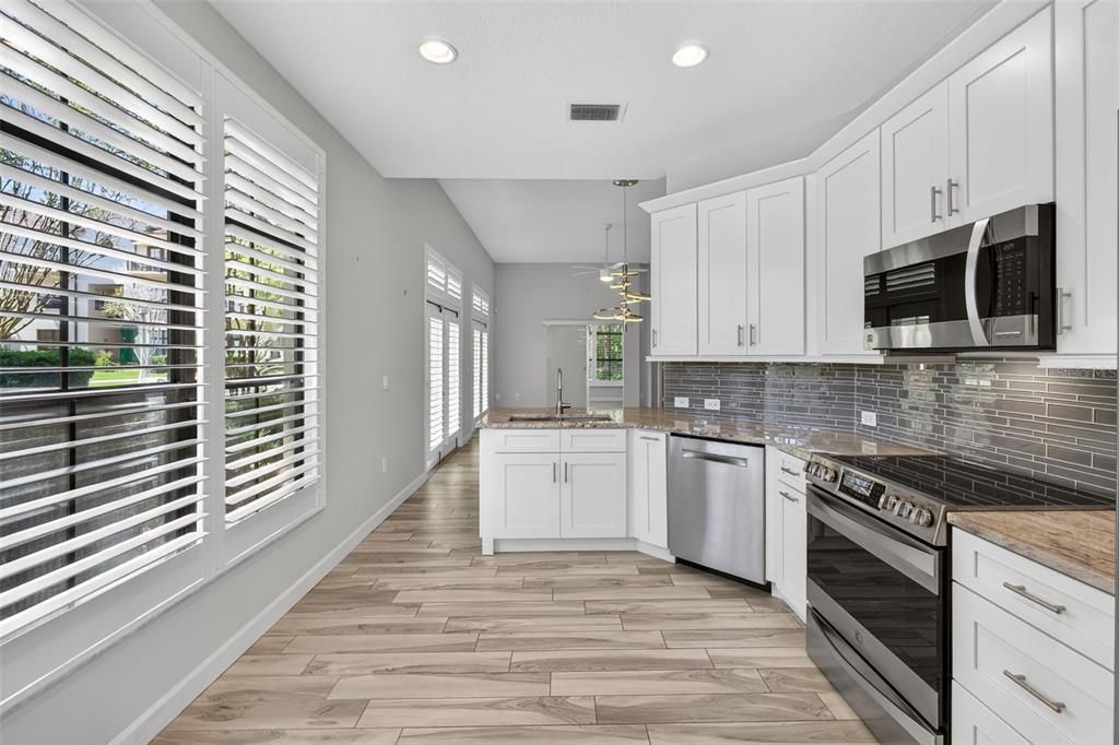 For Sale: $485,000 (3 beds, 2 baths, 1560 Square Feet)