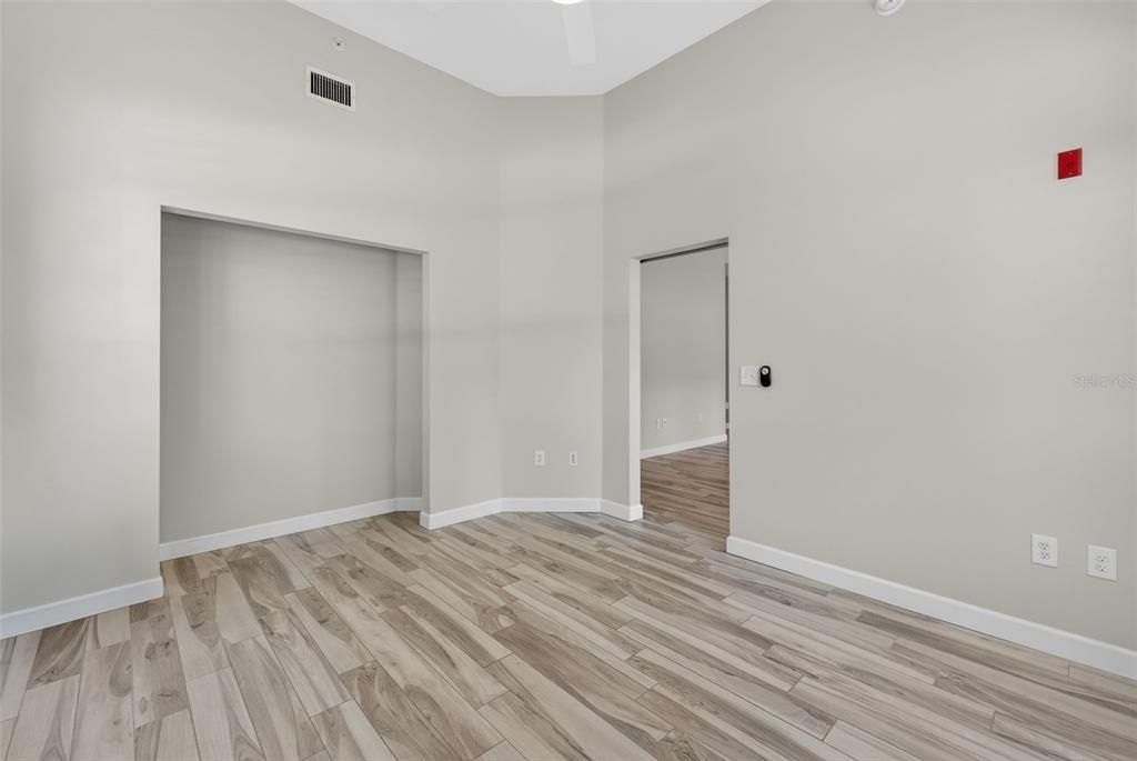 For Sale: $485,000 (3 beds, 2 baths, 1560 Square Feet)