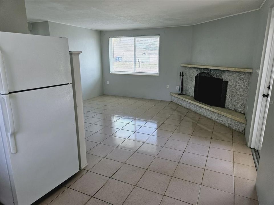 В аренду: $1,650 (2 спален, 1 ванн, 660 Квадратных фут)