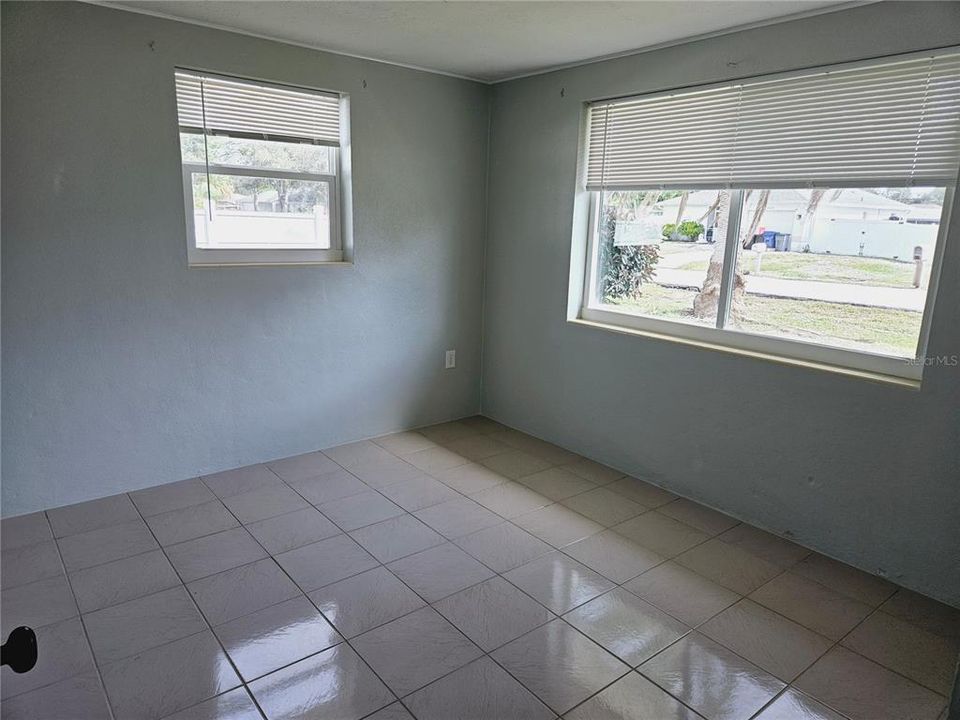 В аренду: $1,650 (2 спален, 1 ванн, 660 Квадратных фут)