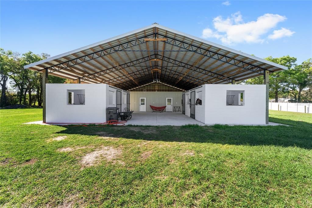 В аренду: $2,500 (1 спален, 1 ванн, 825 Квадратных фут)