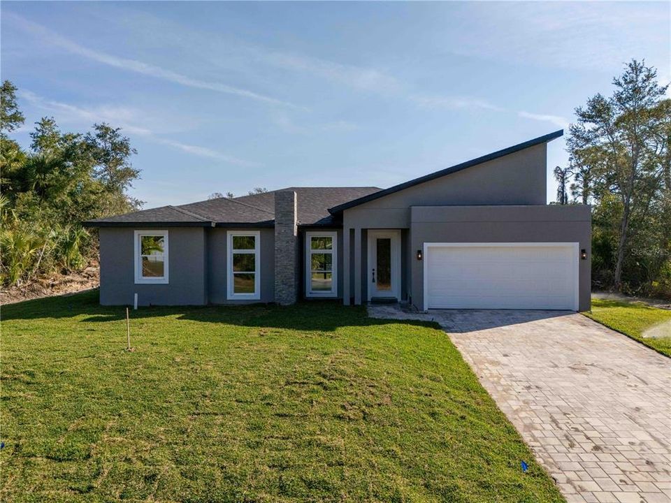 For Rent: $1,990 (4 beds, 3 baths, 1795 Square Feet)
