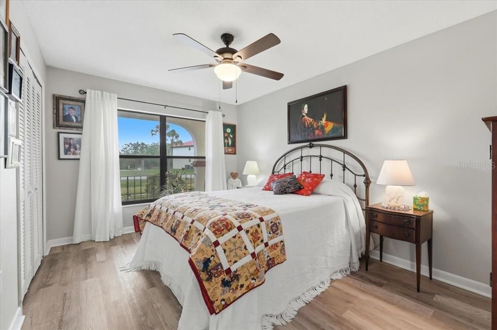 For Sale: $157,500 (2 beds, 2 baths, 1185 Square Feet)