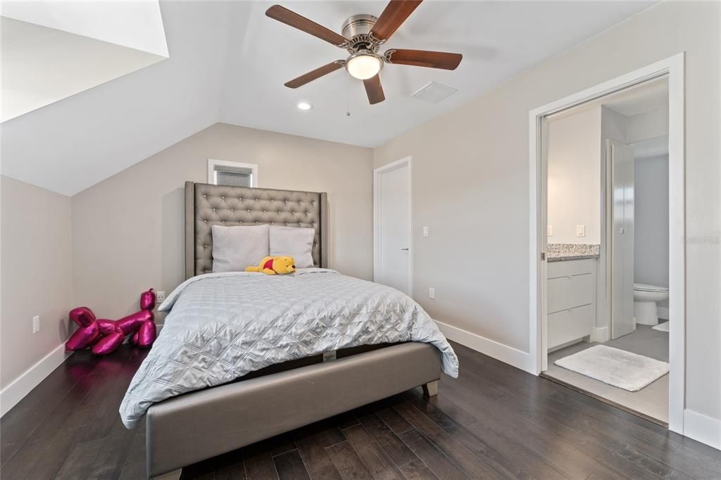 Active With Contract: $2,350,000 (4 beds, 4 baths, 4471 Square Feet)