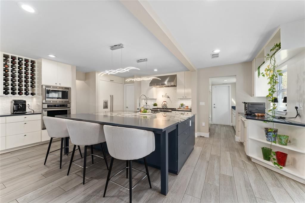 Active With Contract: $2,350,000 (4 beds, 4 baths, 4471 Square Feet)
