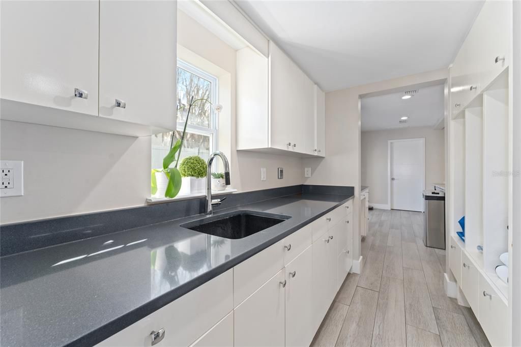 Active With Contract: $2,350,000 (4 beds, 4 baths, 4471 Square Feet)