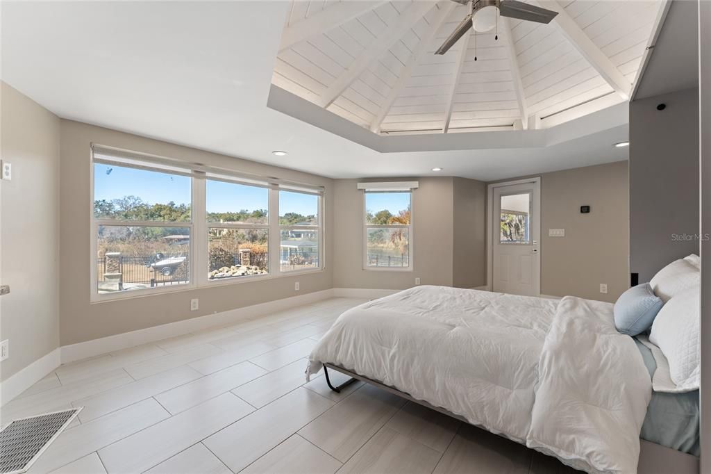 Active With Contract: $2,350,000 (4 beds, 4 baths, 4471 Square Feet)