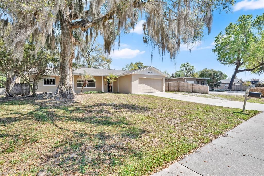 Active With Contract: $2,395 (4 beds, 2 baths, 1691 Square Feet)