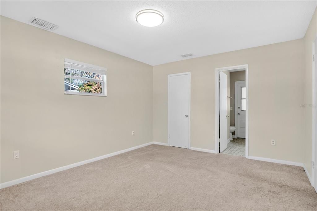 Active With Contract: $2,395 (4 beds, 2 baths, 1691 Square Feet)