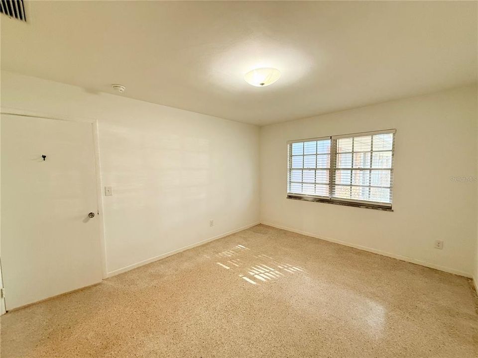 En Renta: $1,350 (1 camas, 1 baños, 825 Pies cuadrados)