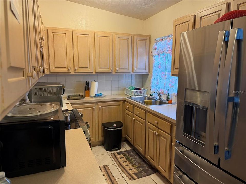 На продажу: $170,000 (3 спален, 1 ванн, 912 Квадратных фут)