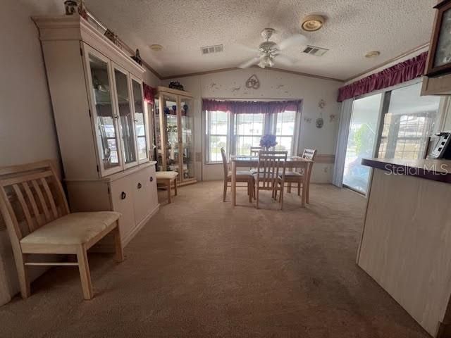 For Sale: $214,599 (2 beds, 2 baths, 1396 Square Feet)