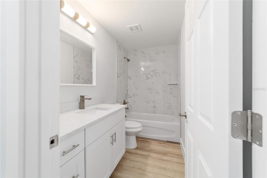 Active With Contract: $207,900 (3 beds, 2 baths, 1058 Square Feet)