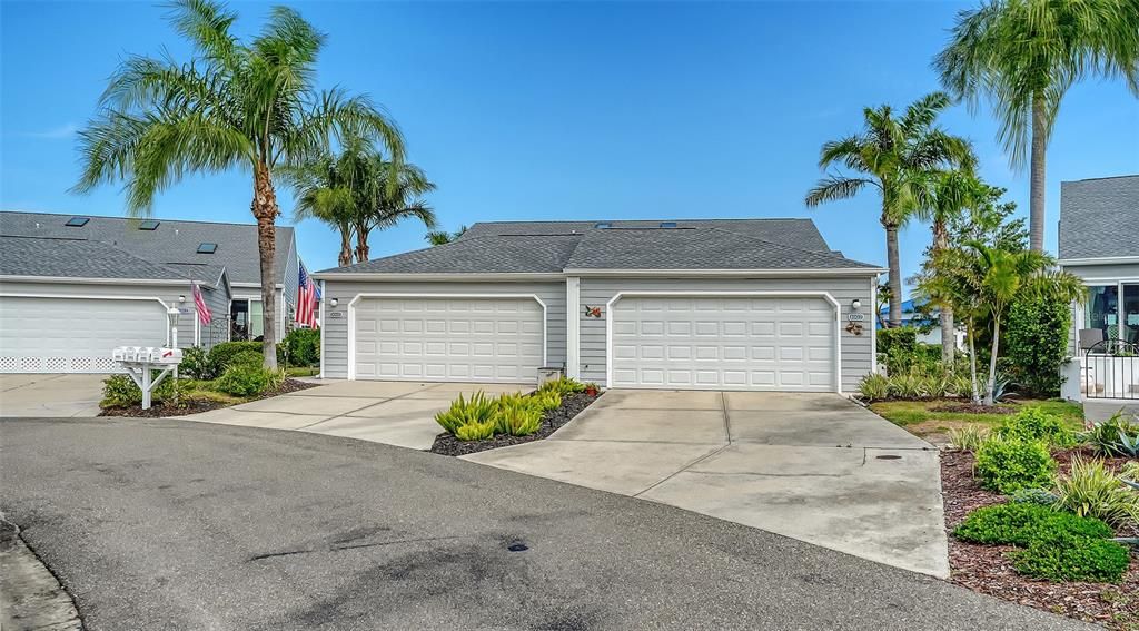 For Sale: $585,000 (2 beds, 2 baths, 1443 Square Feet)