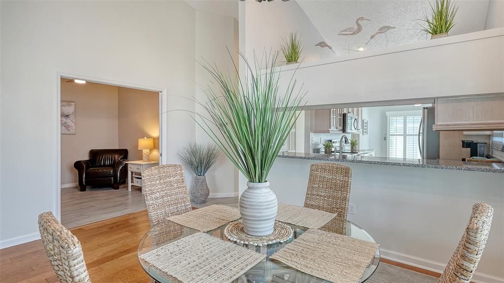 For Sale: $585,000 (2 beds, 2 baths, 1443 Square Feet)