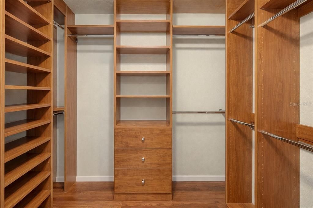 For Sale: $585,000 (2 beds, 2 baths, 1443 Square Feet)