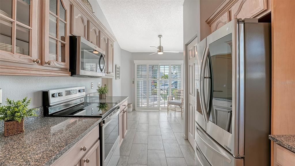 For Sale: $585,000 (2 beds, 2 baths, 1443 Square Feet)