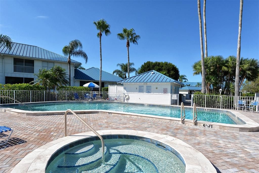 For Sale: $585,000 (2 beds, 2 baths, 1443 Square Feet)